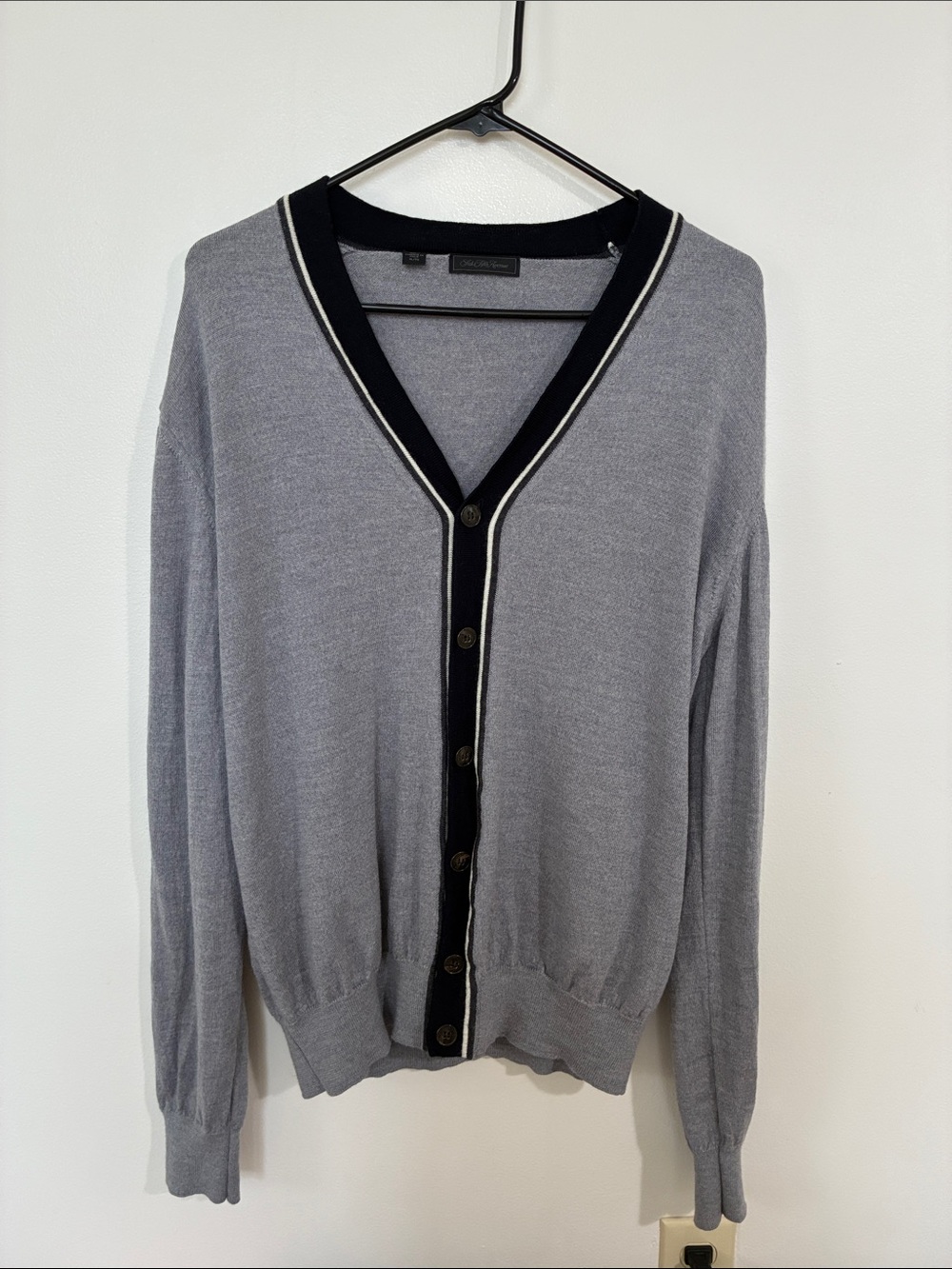 Saks Fifth Avenue Men’s XL 100% Wool Italian Cardigan Sweater Gray Navy